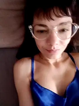 Chat +18 de AliceSwan1122 ao vivo
