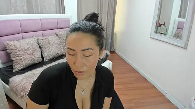 gaby_trent live XXX chat