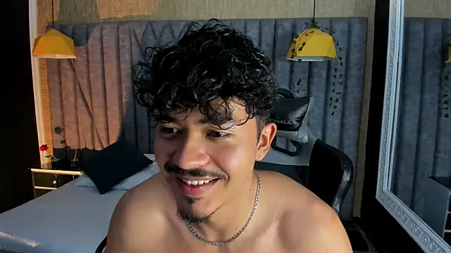 NicolaiKarav Chat XXX in diretta