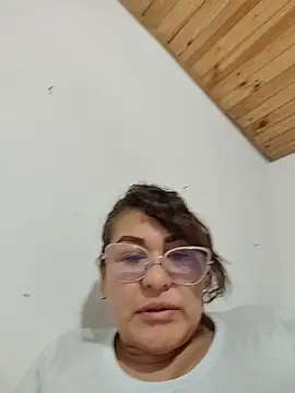 AlexxiaaMat 现场XXX聊天