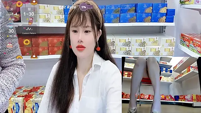 _7Eleven_ Adlı Modelin Canlı XXX Sohbeti