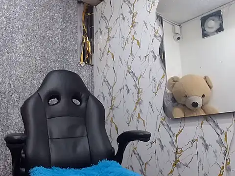 isa_x18 live XXX chat
