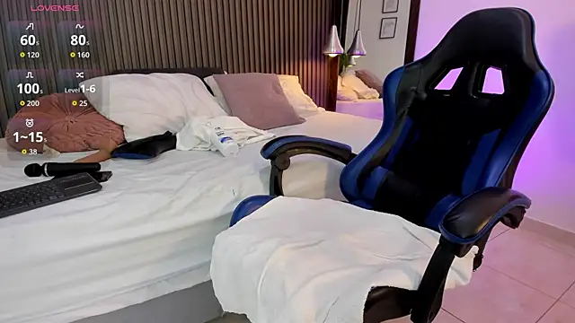 pervert_lizza 现场XXX聊天