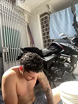Chat XXX ao vivo de Brian_Adler