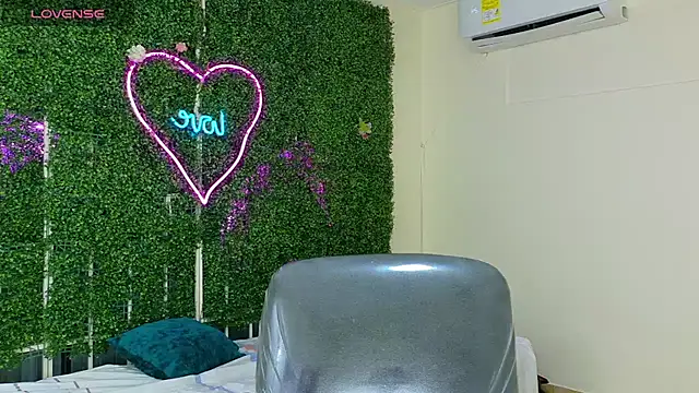 Chat XXX ao vivo de emy_0