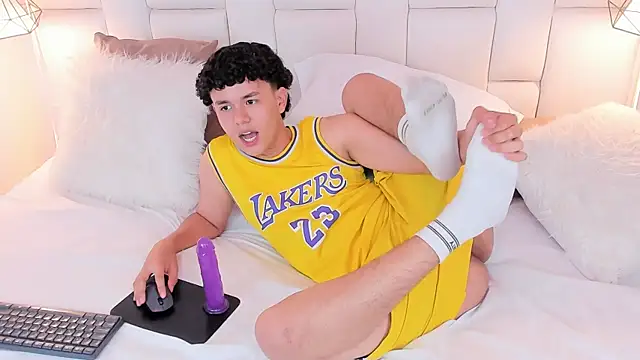 XXX chat uživo modela ZaimRous
