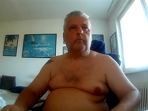 Robert_SK1's Live XXX Chat