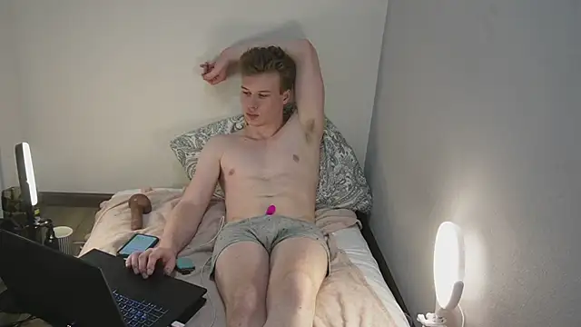 Webkamerová show JohnDou2144