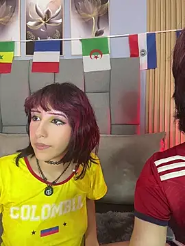 Mika_love_milo Adlı Modelin Canlı XXX Sohbeti