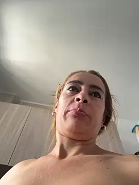 Natigoonzalez's Webcam Show
