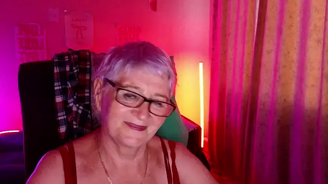 Sandra_Snowflake: онлайн-секс-чат