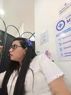 SOFI__10 – Naživo XXX chat