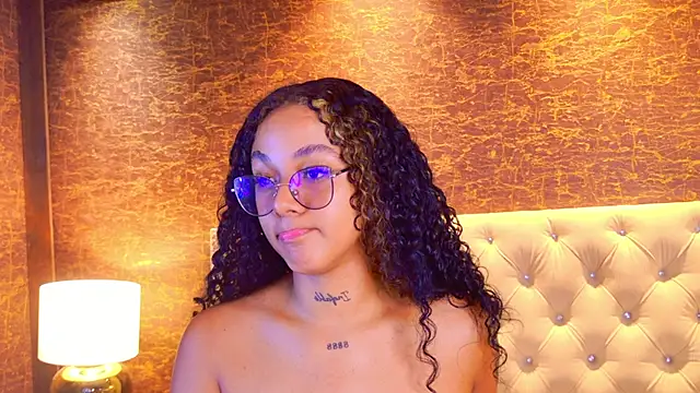 Kinsleybrown's Live XXX Chat