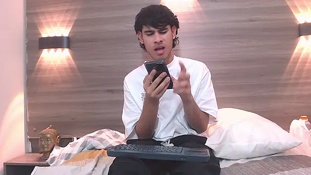 Kevin_Brooks1 Live XXX Chat