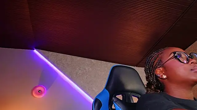 Kishalove_ Live XXX-chat