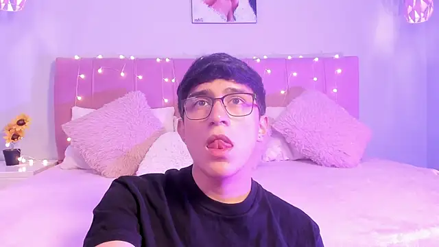 ryan_valentino Chat XXX live