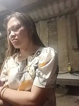 lya_sexyy Chat XXX in diretta