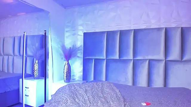 Chat XXX en directo de HollyPeach