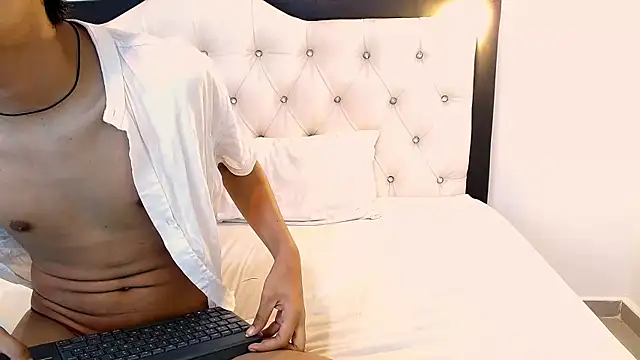 SahirCharm live XXX chat