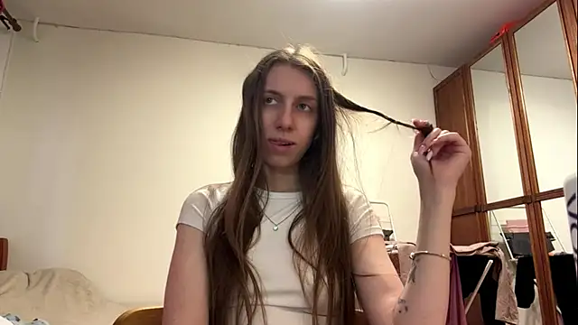 KathlineSutherlin Live XXX-chat