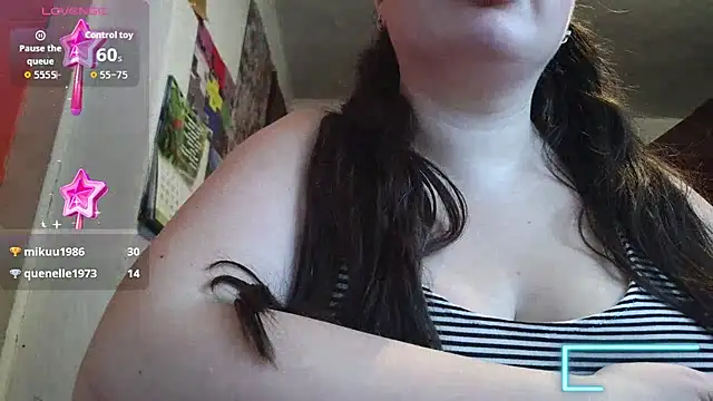XXX chat uživo modela Cora_Maro