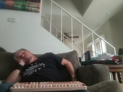 yourMasterisBored's Live XXX Chat