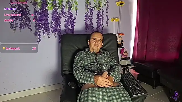 GreisyAndHazzan Live XXX-Chat