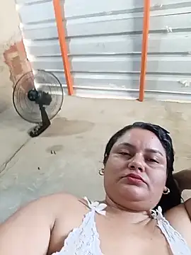 Chat +18 de Dirty-violeta_19 ao vivo