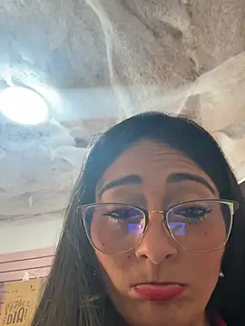 Chat XXX en directo de IsabellaMariet