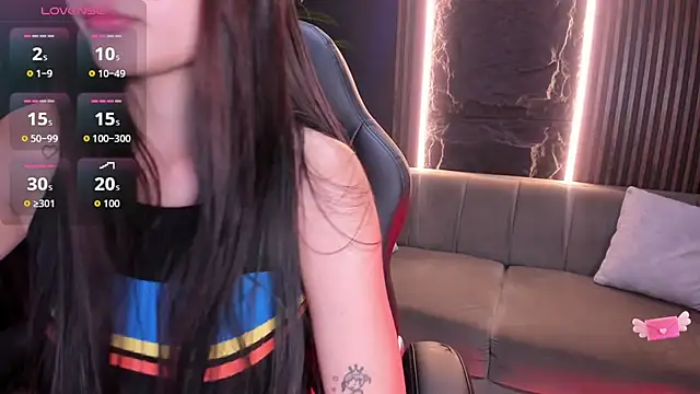 XXX chat uživo modela Aili_queen