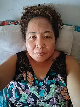 Chat XXX ao vivo de CurvyHeat