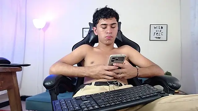 Chat +18 de Alancum7 ao vivo