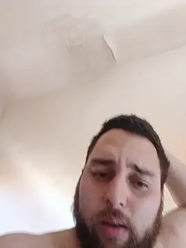 Chat +18 de matvaz21cm ao vivo