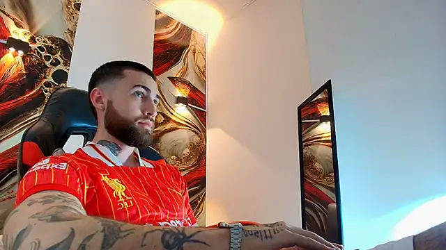 Luke_davis01 élő XXX-chatje