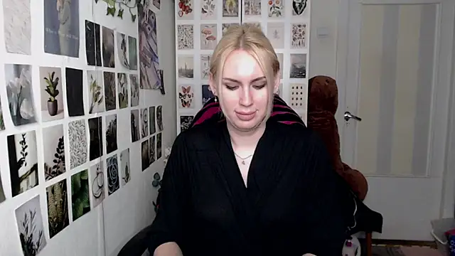 CapriScorpion's Live XXX Chat