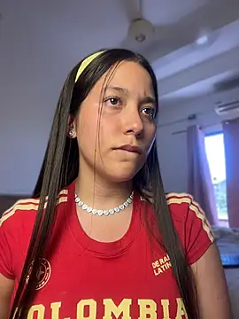 Nhefertary Adlı Modelin Canlı XXX Sohbeti