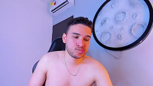 Вебкам-шоу mike_257