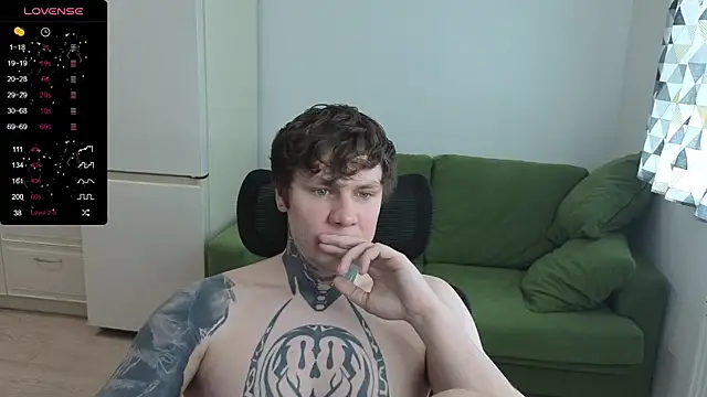 XXX chat uživo modela Lechery_boy