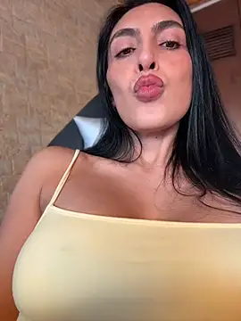 Chat XXX ao vivo de CorinVeil
