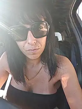 Chatroom XXX en direct de misscectito13