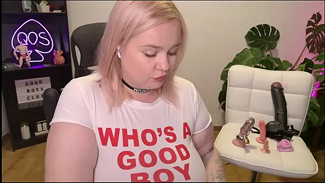 MargotGrey Adlı Modelin Canlı XXX Sohbeti