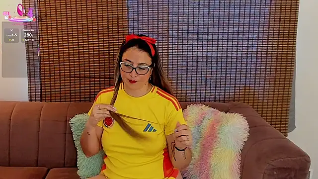 ariana_cross Adlı Modelin Canlı XXX Sohbeti
