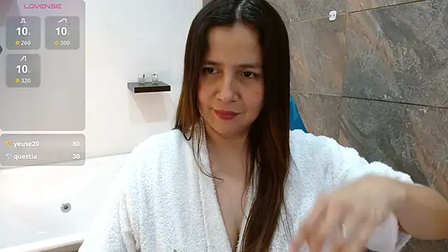 Chat +18 de Heidy_Wells ao vivo