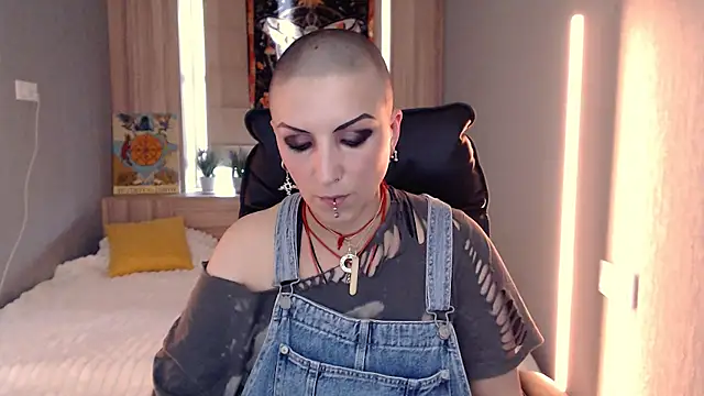 Sweet-n-Strong live XXX chat