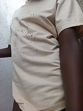XXX chat uživo modela KLASSY77