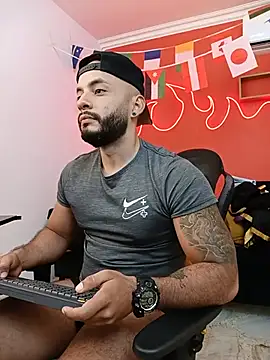 Chat +18 de Mike_savage3 ao vivo