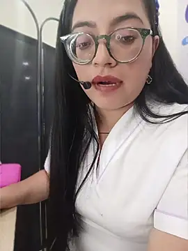 SOFI__10 Live XXX-chat