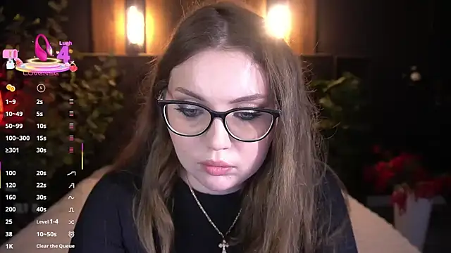 LuxSopphia live XXX chat