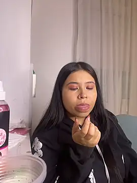 LunnaMoretti Live XXX-Chat