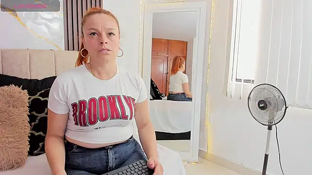 cristalwalker__'s Live XXX Chat